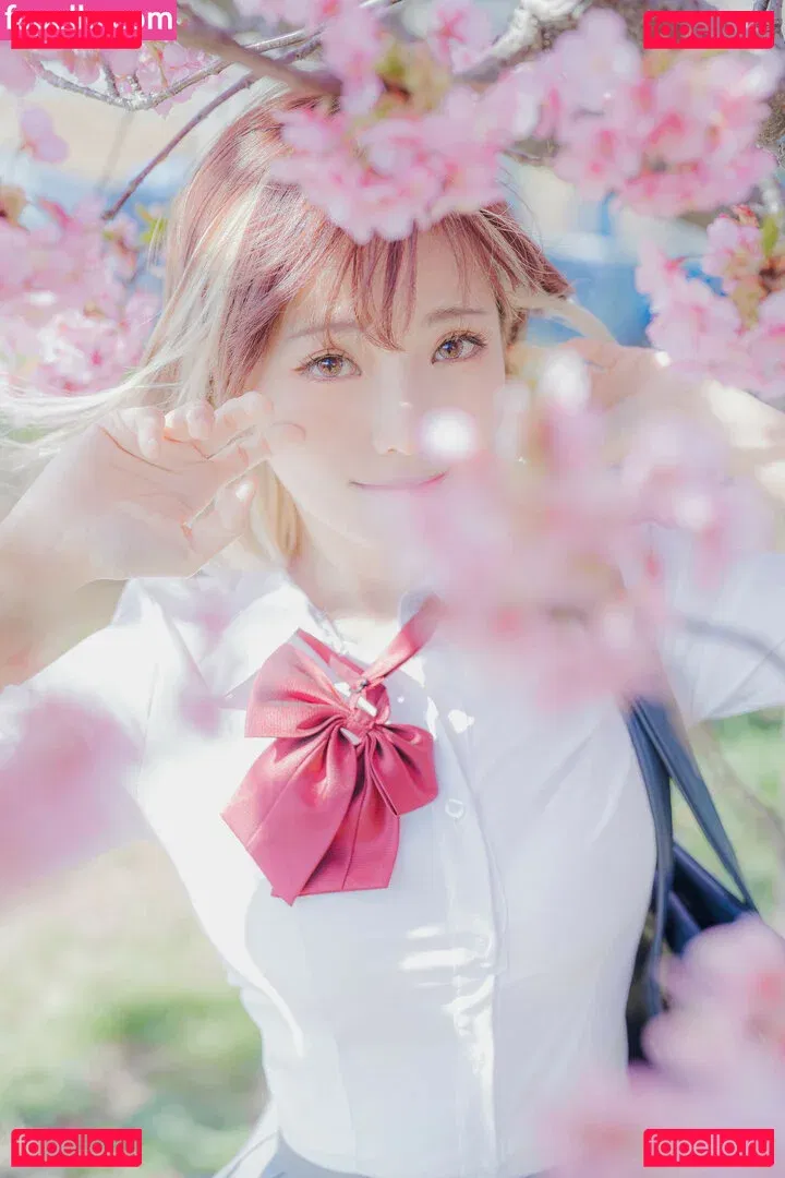 eeelyeee Onlyfans Photo Gallery 