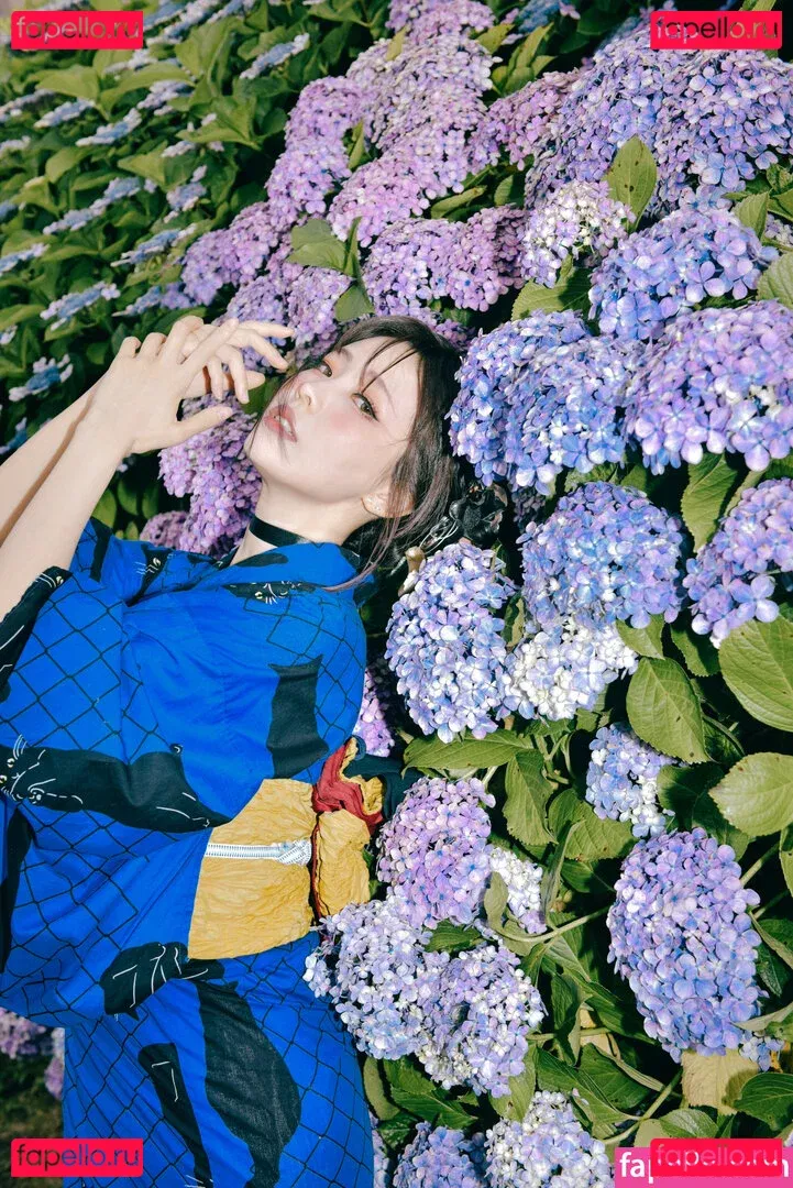 eeelyeee Onlyfans Photo Gallery 