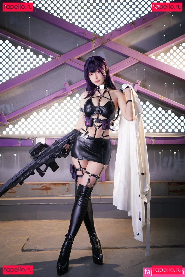 eeelyeee Onlyfans Photo Gallery 