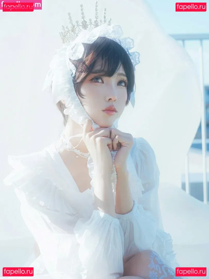 eeelyeee Onlyfans Photo Gallery 