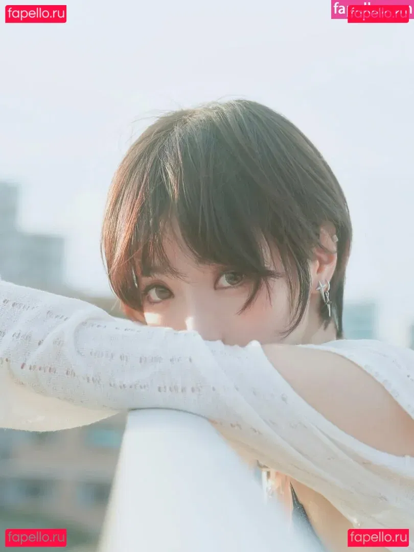 eeelyeee Onlyfans Photo Gallery 