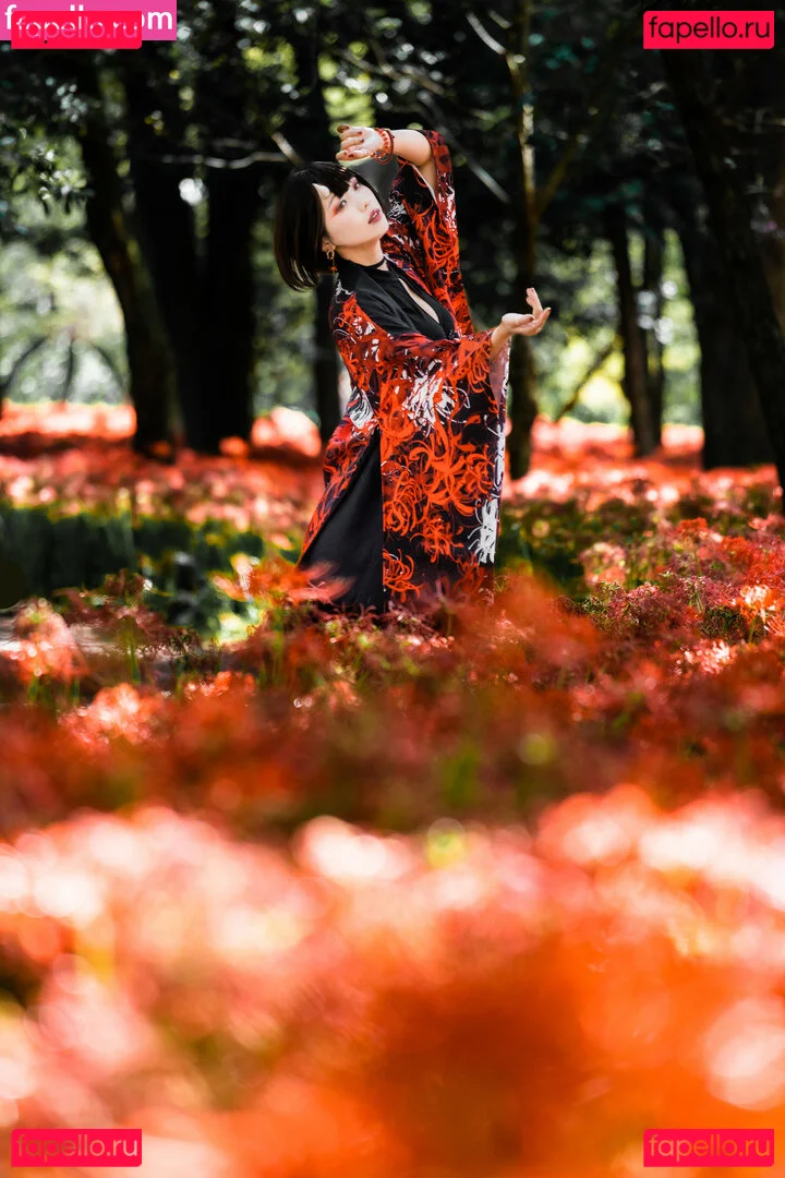 eeelyeee Onlyfans Photo Gallery 