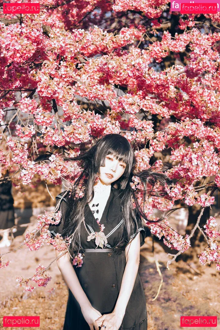 eeelyeee Onlyfans Photo Gallery 