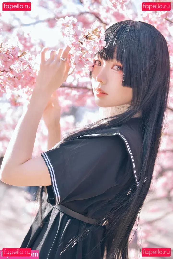 eeelyeee Onlyfans Photo Gallery 