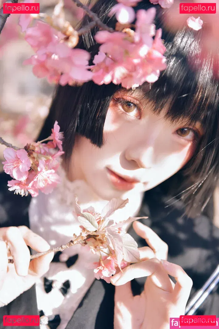 eeelyeee Onlyfans Photo Gallery 