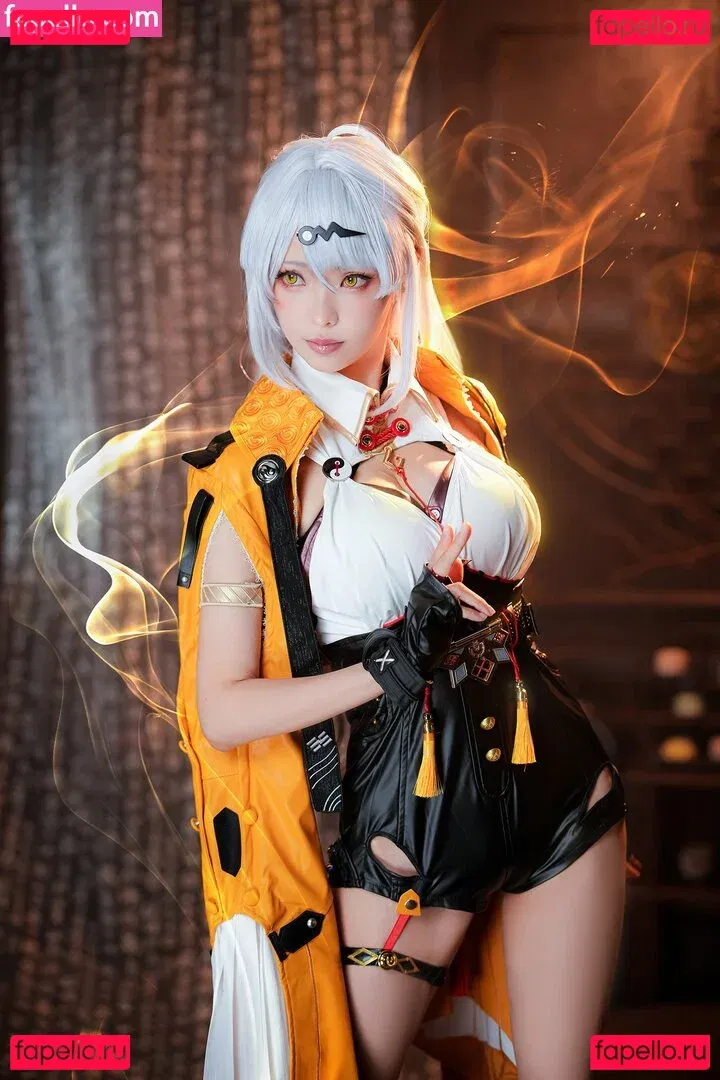 eeelyeee Onlyfans Photo Gallery 