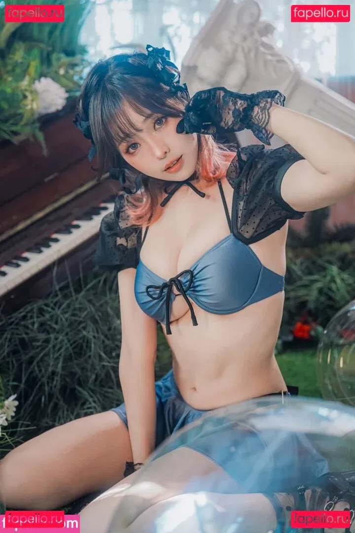 eeelyeee Onlyfans Photo Gallery 