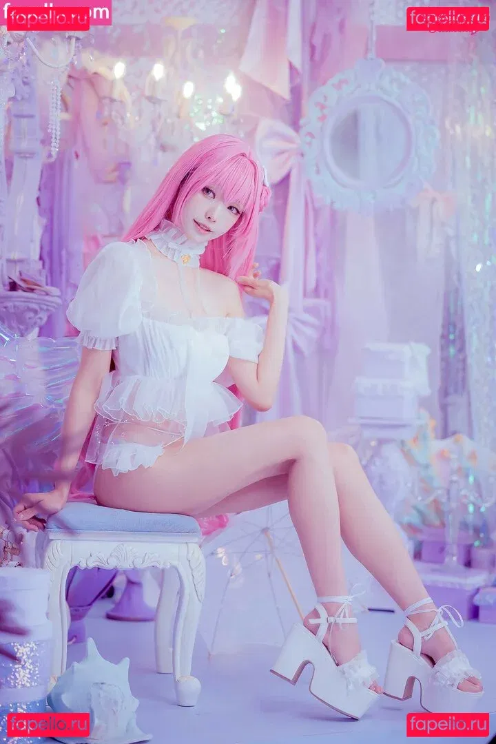 eeelyeee Onlyfans Photo Gallery 