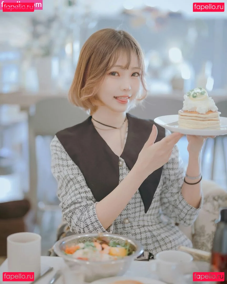 eeelyeee Onlyfans Photo Gallery 