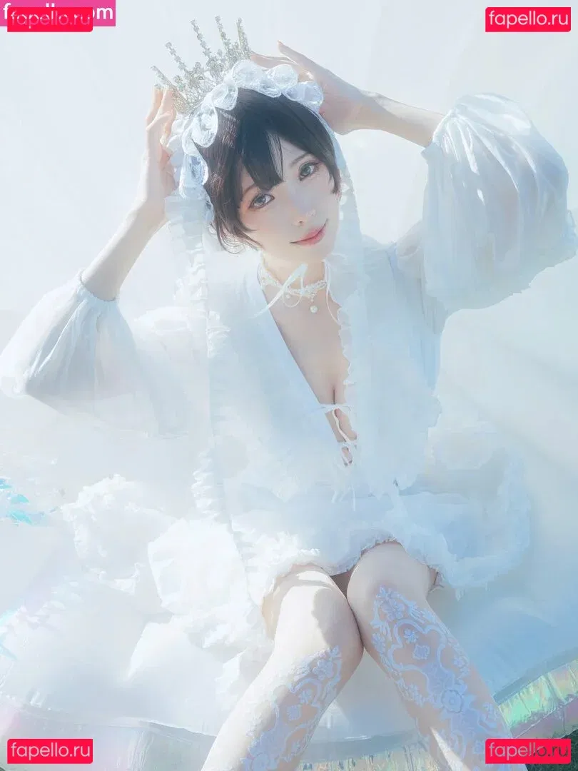 eeelyeee Onlyfans Photo Gallery 