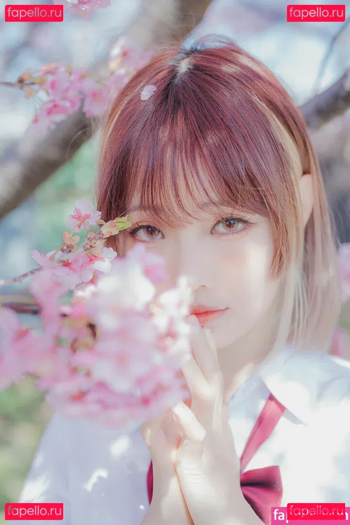 eeelyeee Onlyfans Photo Gallery 