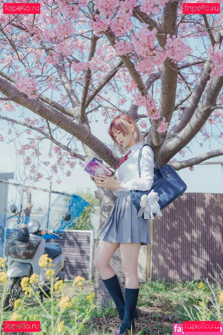 eeelyeee Onlyfans Photo Gallery 