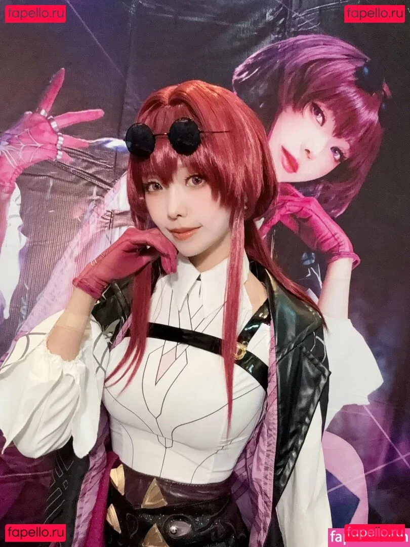 eeelyeee Onlyfans Photo Gallery 