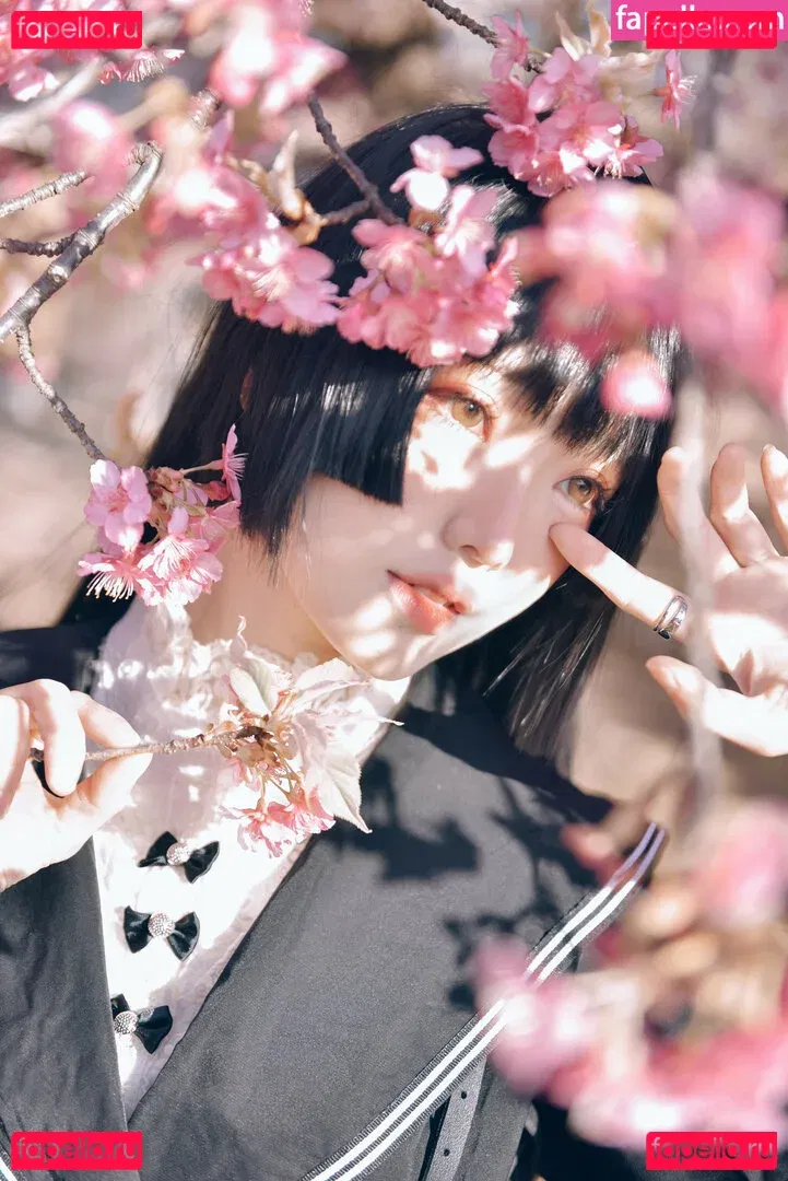 eeelyeee Onlyfans Photo Gallery 