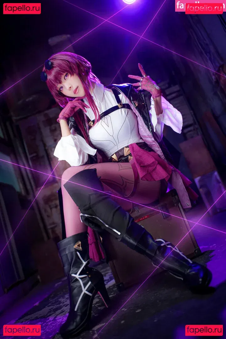 eeelyeee Onlyfans Photo Gallery 