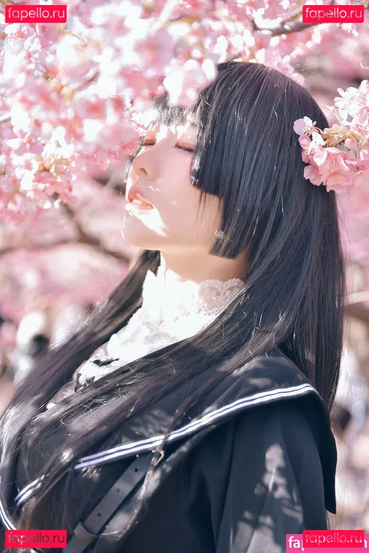 eeelyeee Onlyfans Photo Gallery 