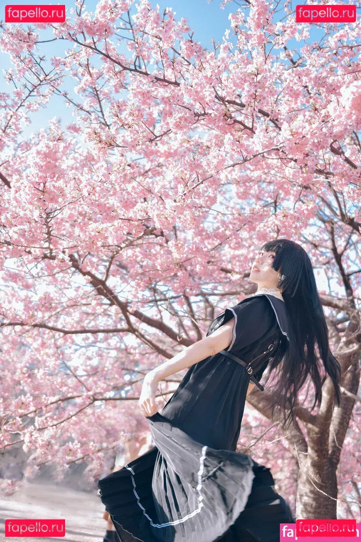 eeelyeee Onlyfans Photo Gallery 