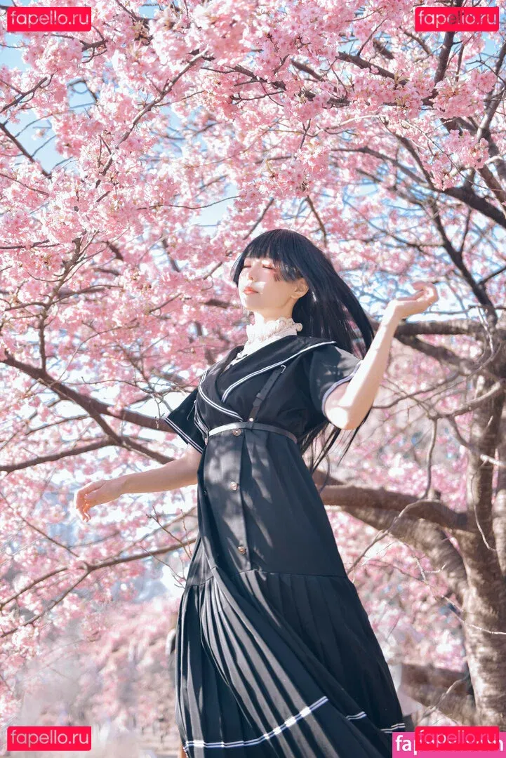 eeelyeee Onlyfans Photo Gallery 