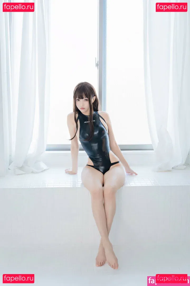 eeelyeee Onlyfans Photo Gallery 