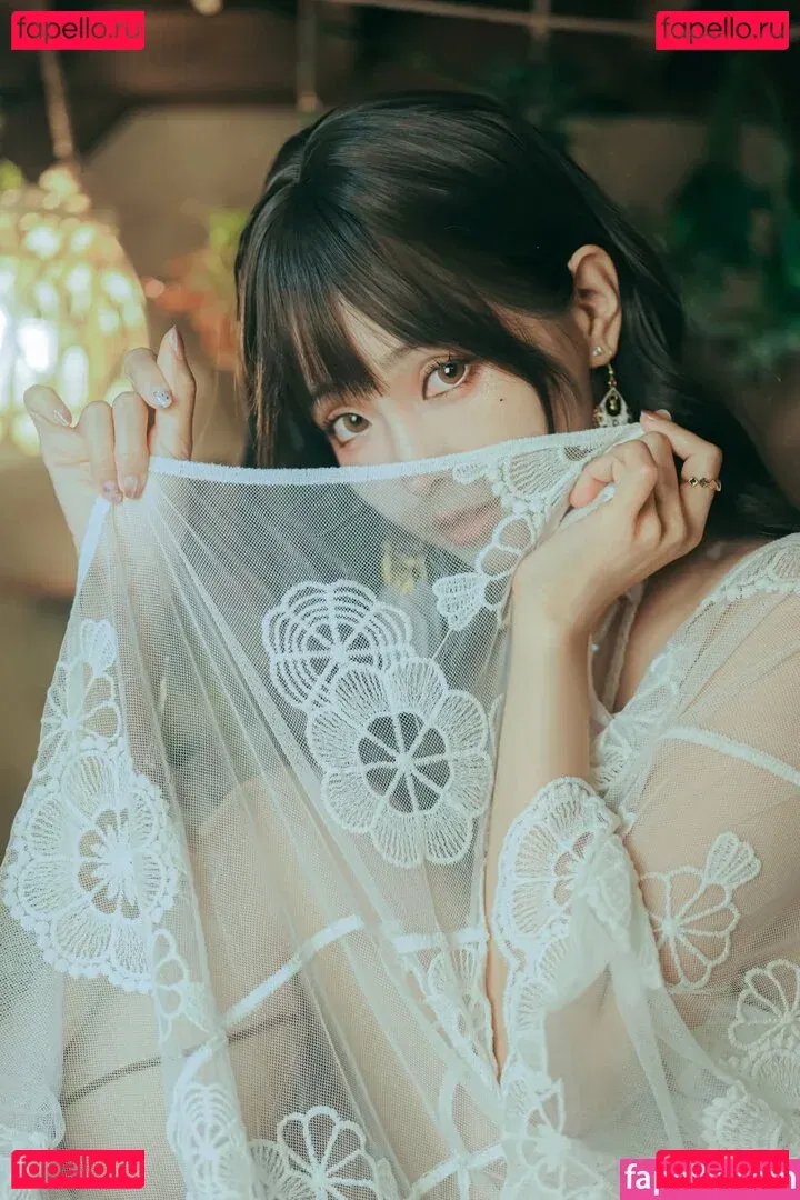 eeelyeee Onlyfans Photo Gallery 