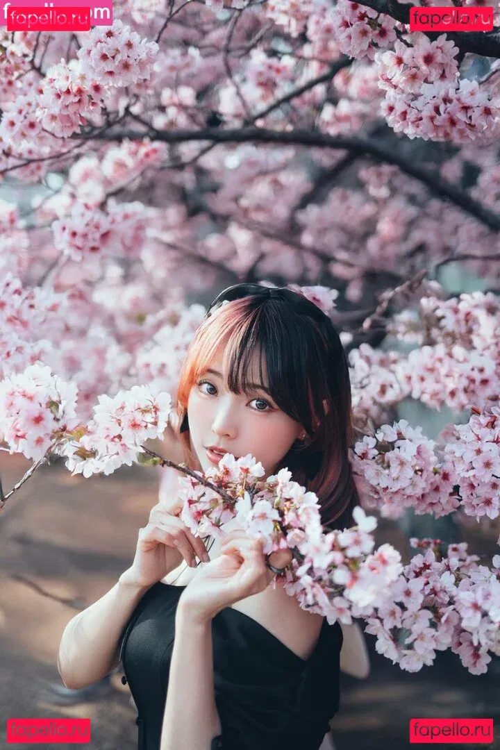 eeelyeee Onlyfans Photo Gallery 