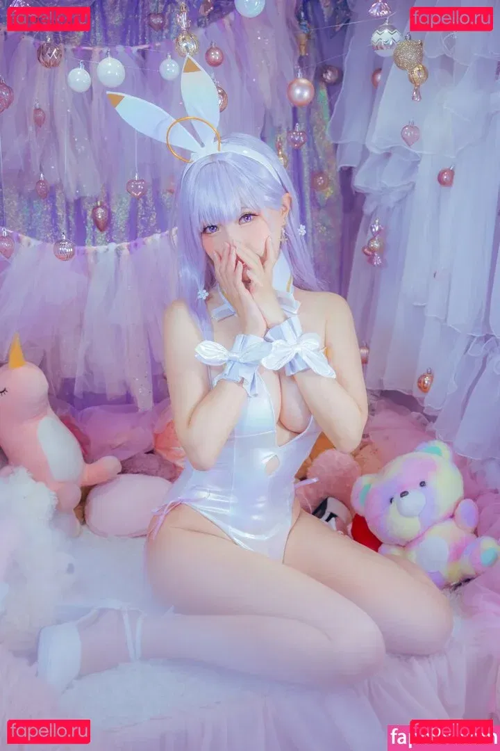 eeelyeee Onlyfans Photo Gallery 