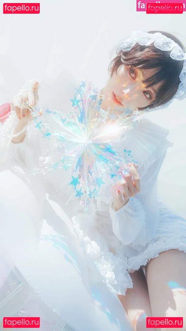 eeelyeee Onlyfans Photo Gallery 