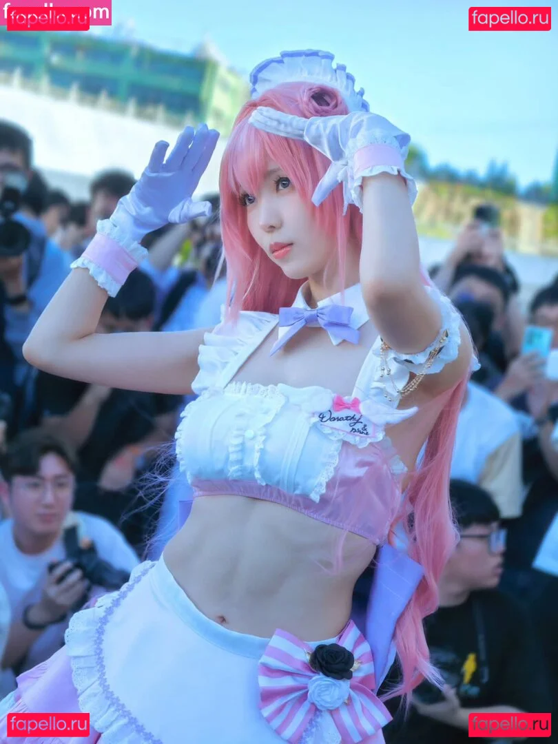 eeelyeee Onlyfans Photo Gallery 