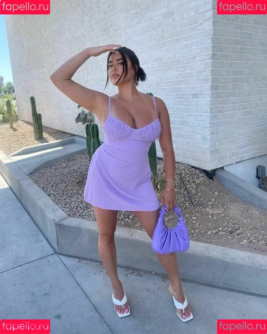 Kalani Hilliker Onlyfans Photo Gallery 