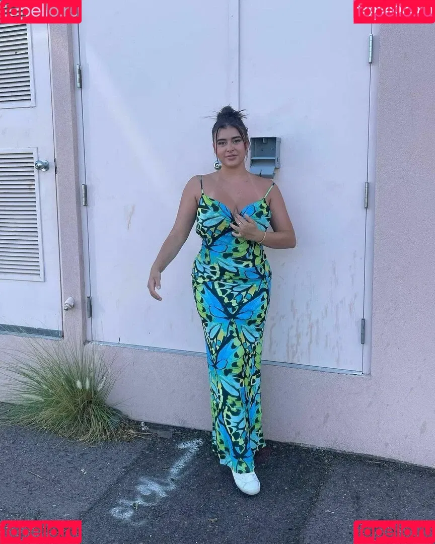 Kalani Hilliker Onlyfans Photo Gallery 