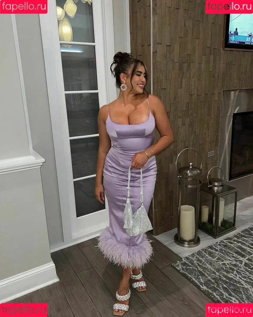 Kalani Hilliker Onlyfans Photo Gallery 