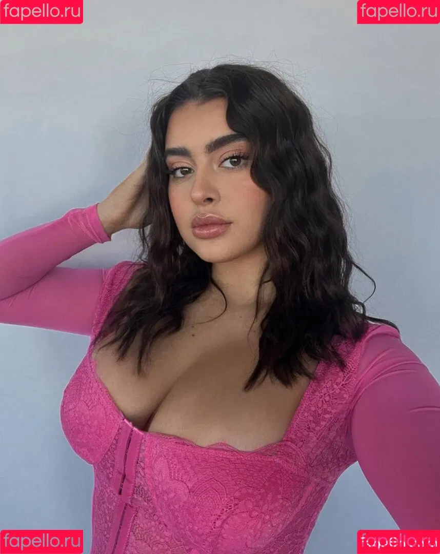 Kalani Hilliker Onlyfans Photo Gallery 