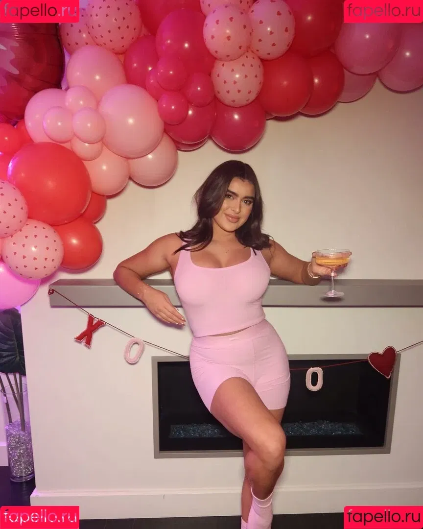 Kalani Hilliker Onlyfans Photo Gallery 