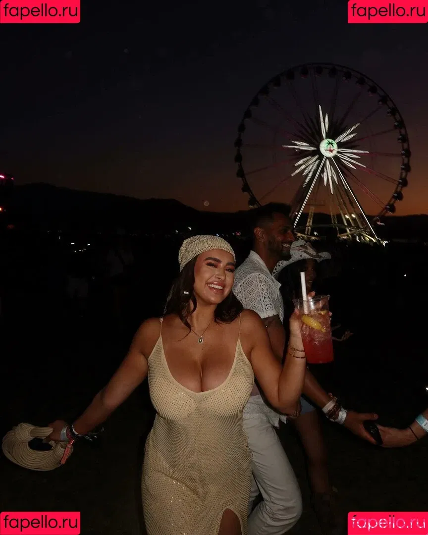 Kalani Hilliker Onlyfans Photo Gallery 