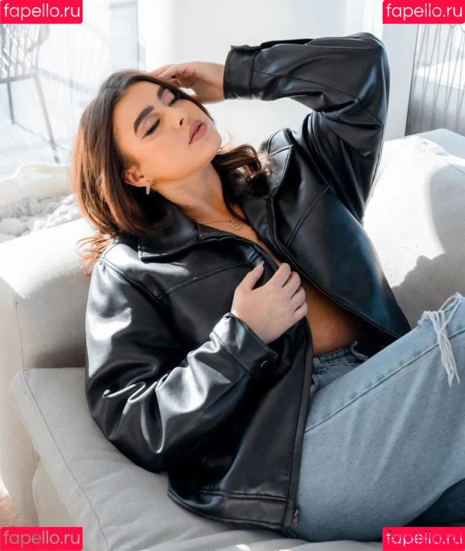 Kalani Hilliker Onlyfans Photo Gallery 