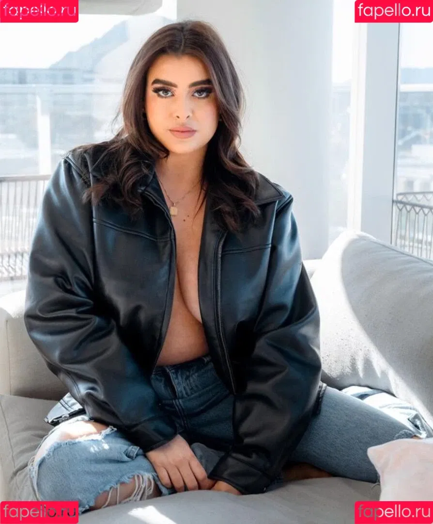 Kalani Hilliker Onlyfans Photo Gallery 