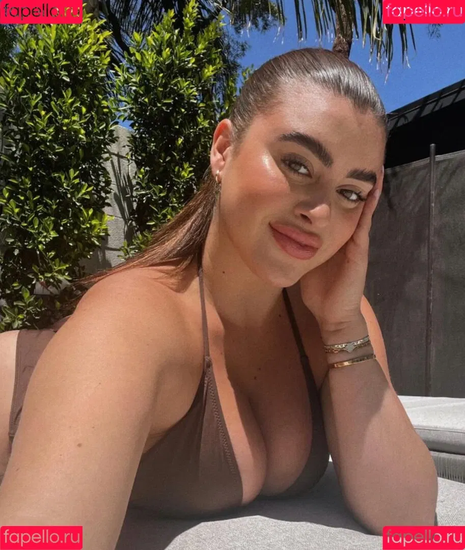 Kalani Hilliker Onlyfans Photo Gallery 