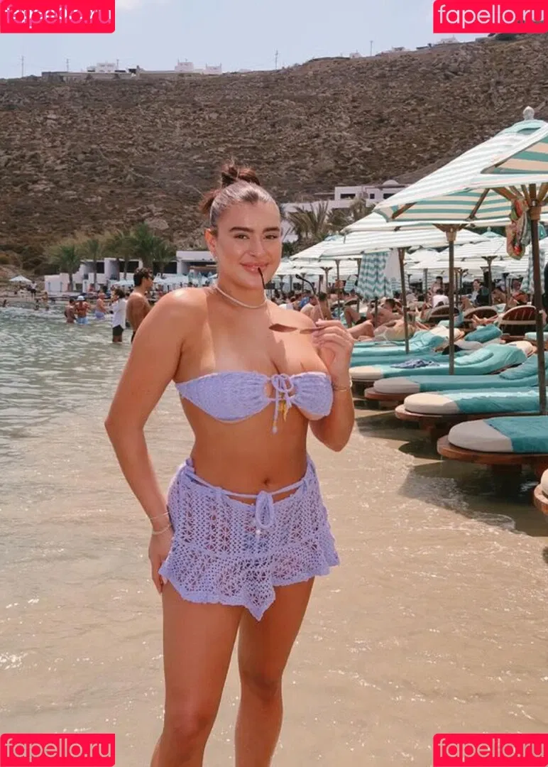 Kalani Hilliker Onlyfans Photo Gallery 