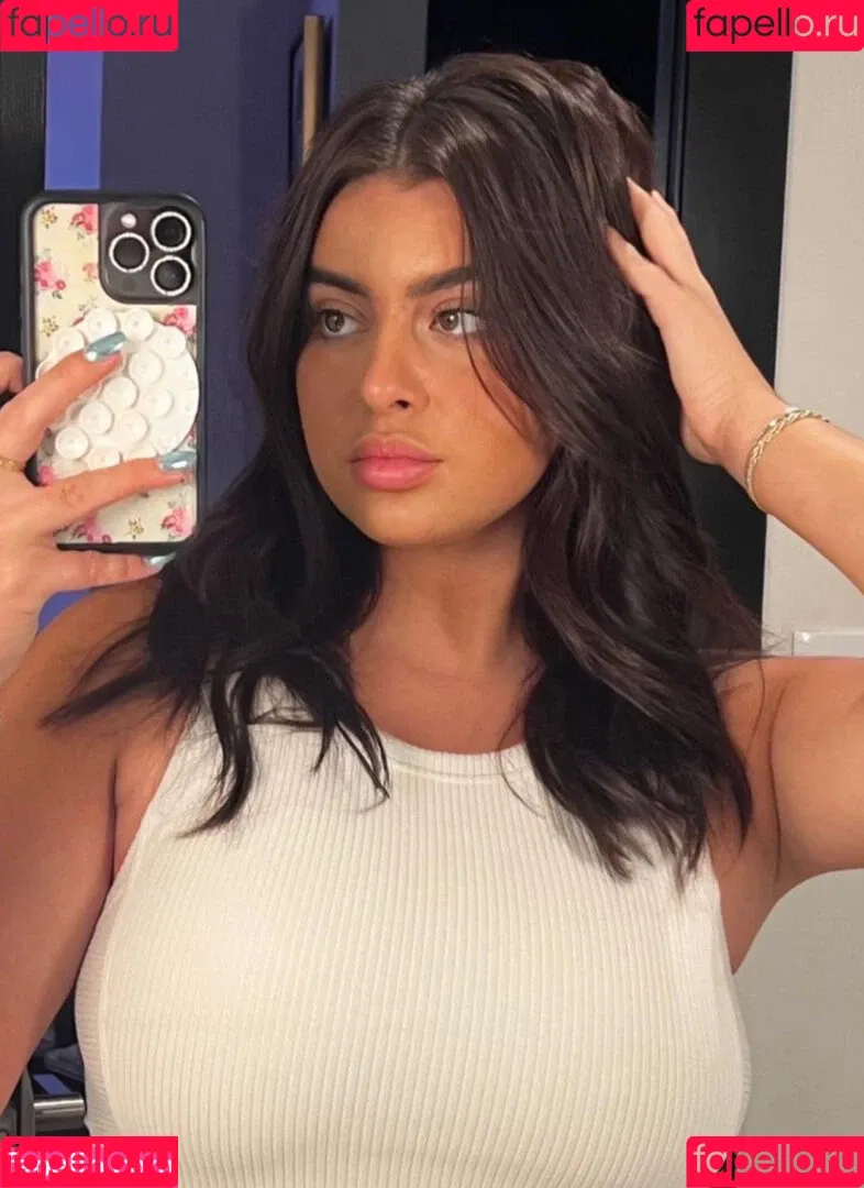 Kalani Hilliker Onlyfans Photo Gallery 