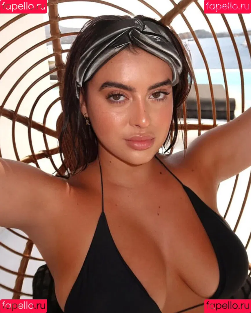 Kalani Hilliker Onlyfans Photo Gallery 