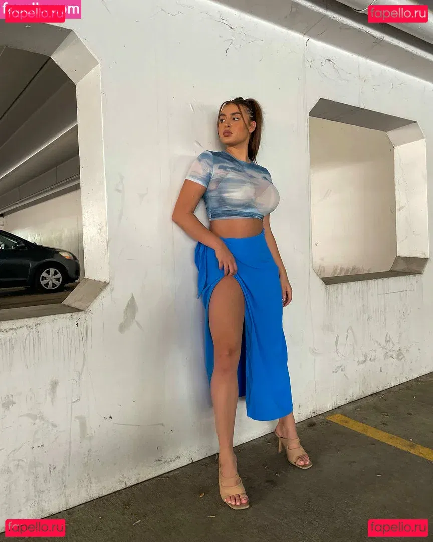 Kalani Hilliker Onlyfans Photo Gallery 