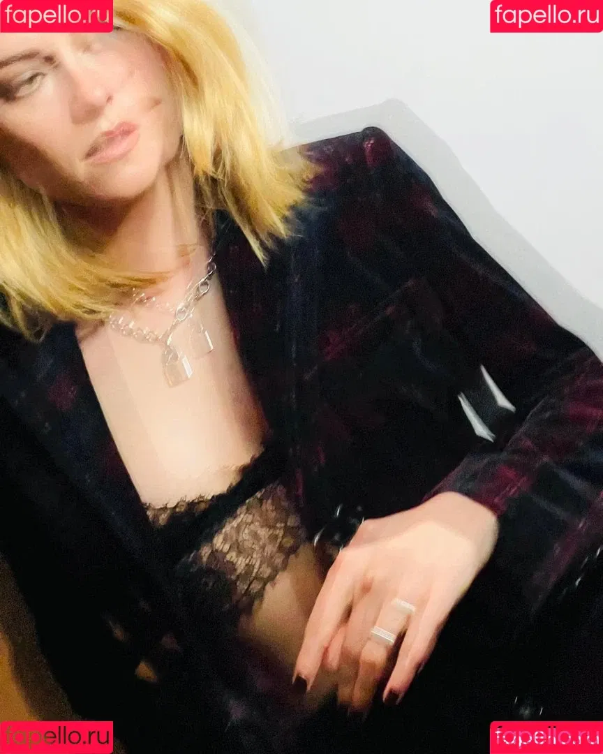 Kristen Stewart Onlyfans Photo Gallery 