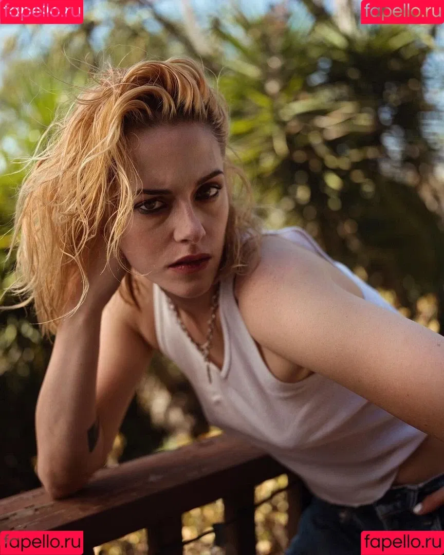 Kristen Stewart Onlyfans Photo Gallery 