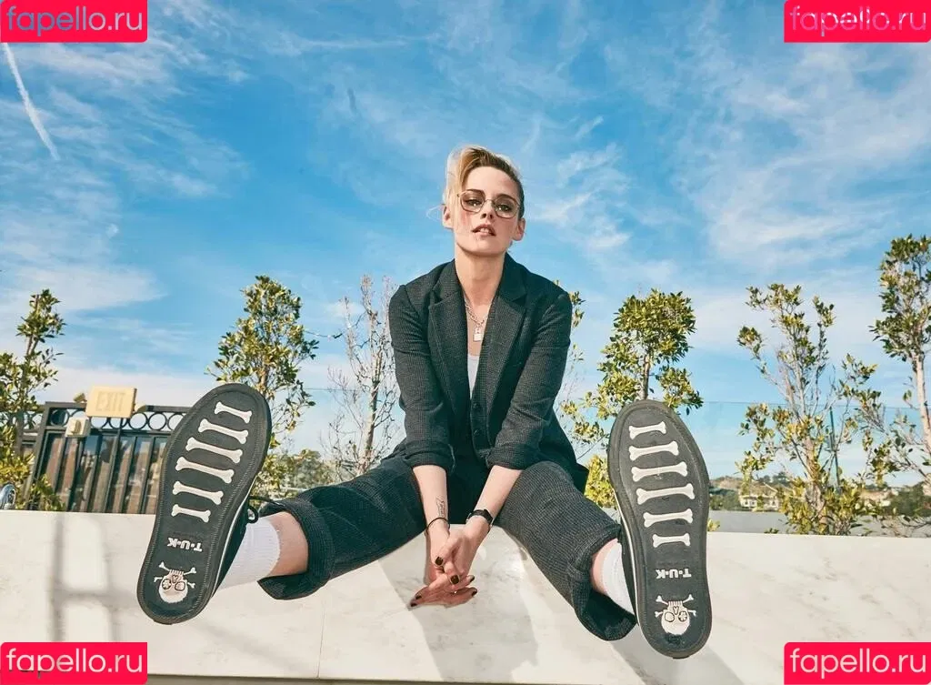 Kristen Stewart Onlyfans Photo Gallery 