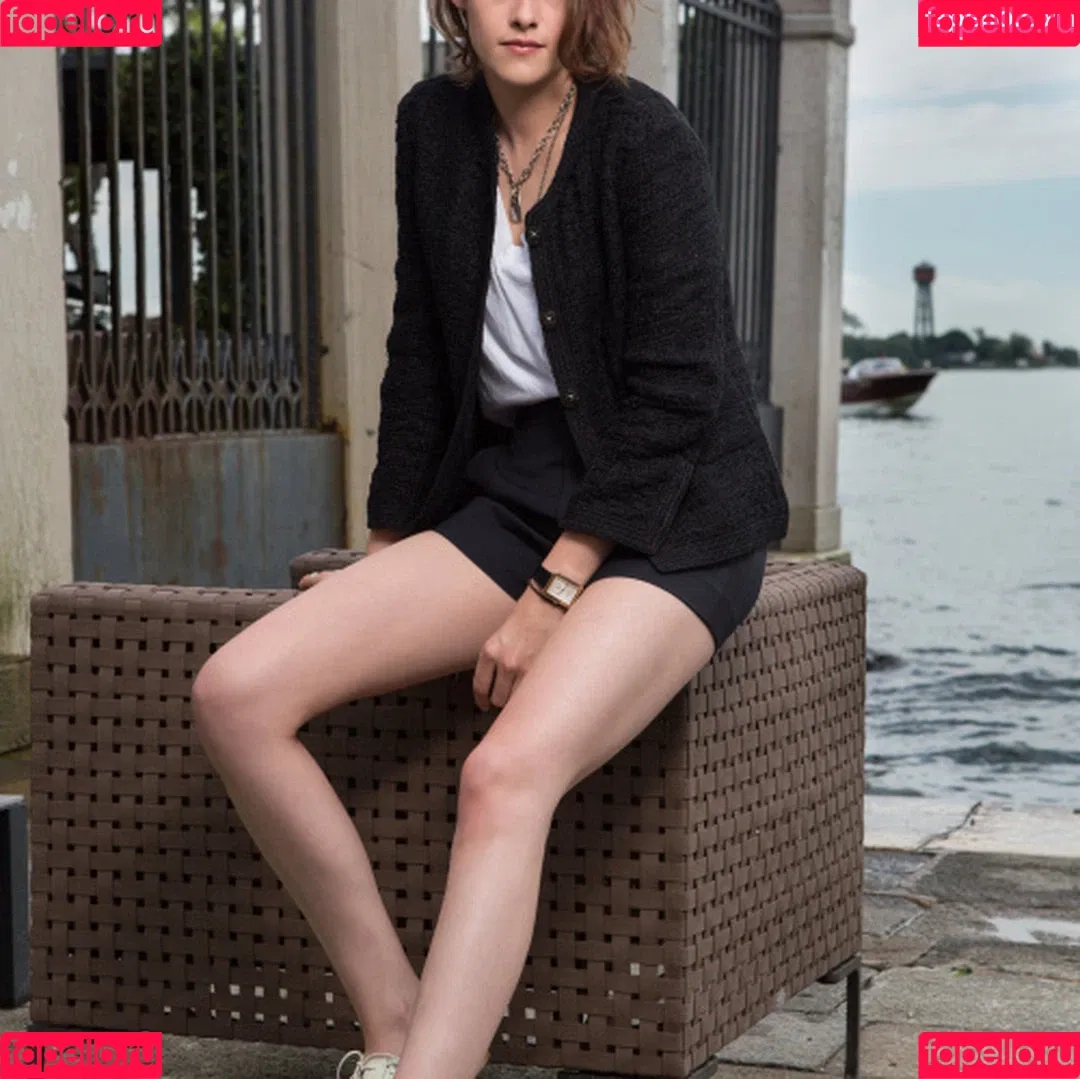 Kristen Stewart Onlyfans Photo Gallery 