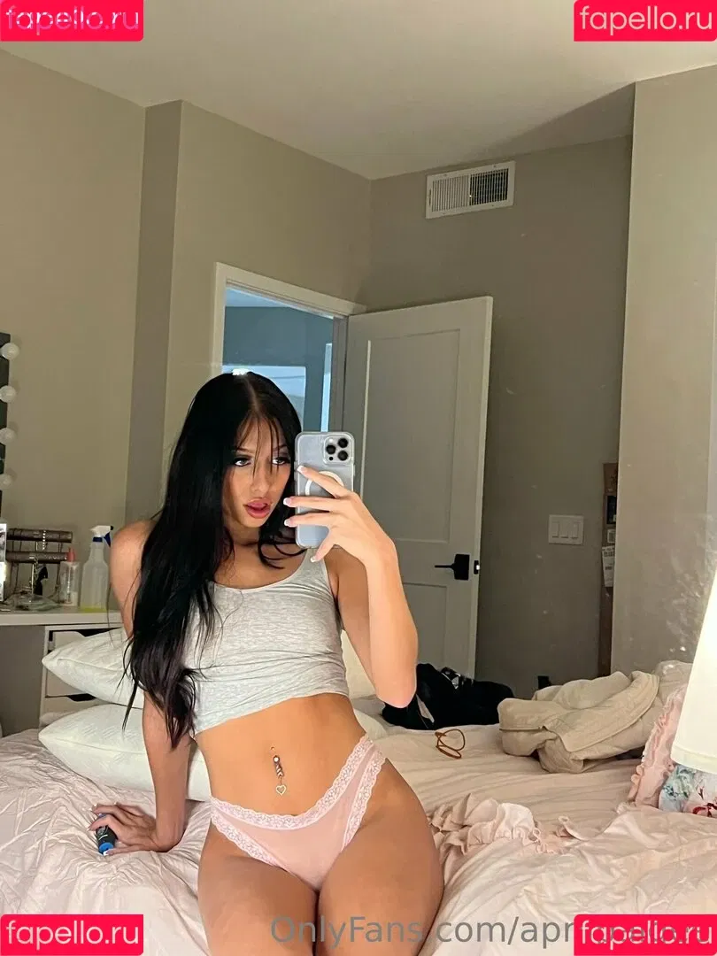 aprilpaigee Onlyfans Photo Gallery 