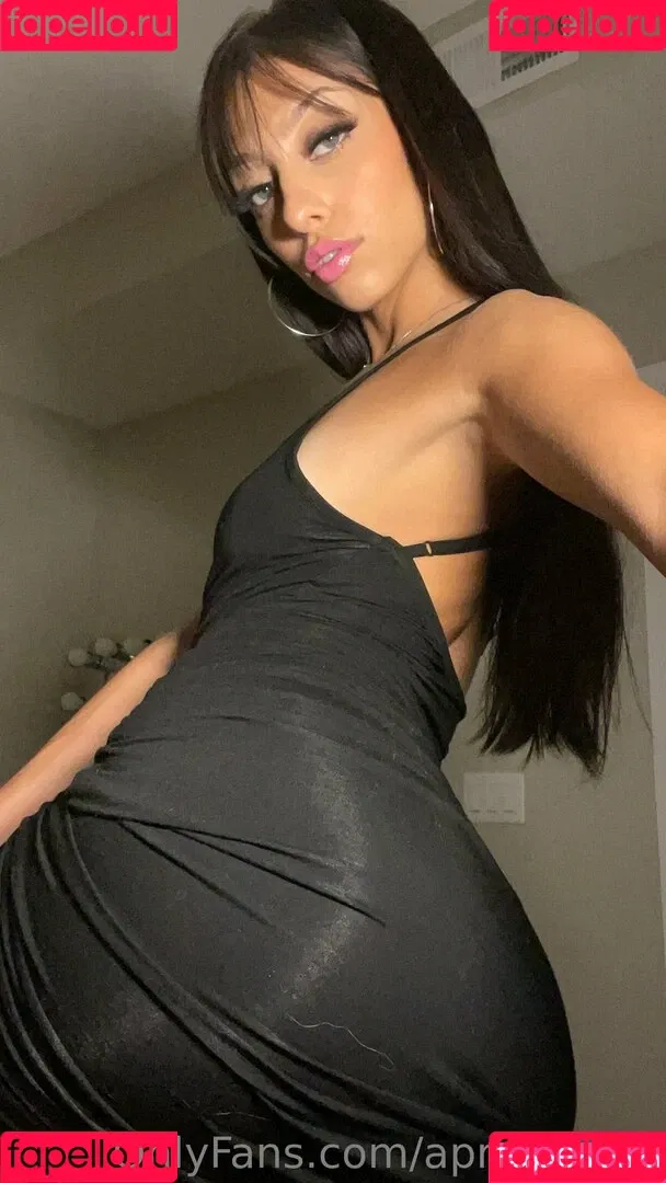 aprilpaigee Onlyfans Photo Gallery 