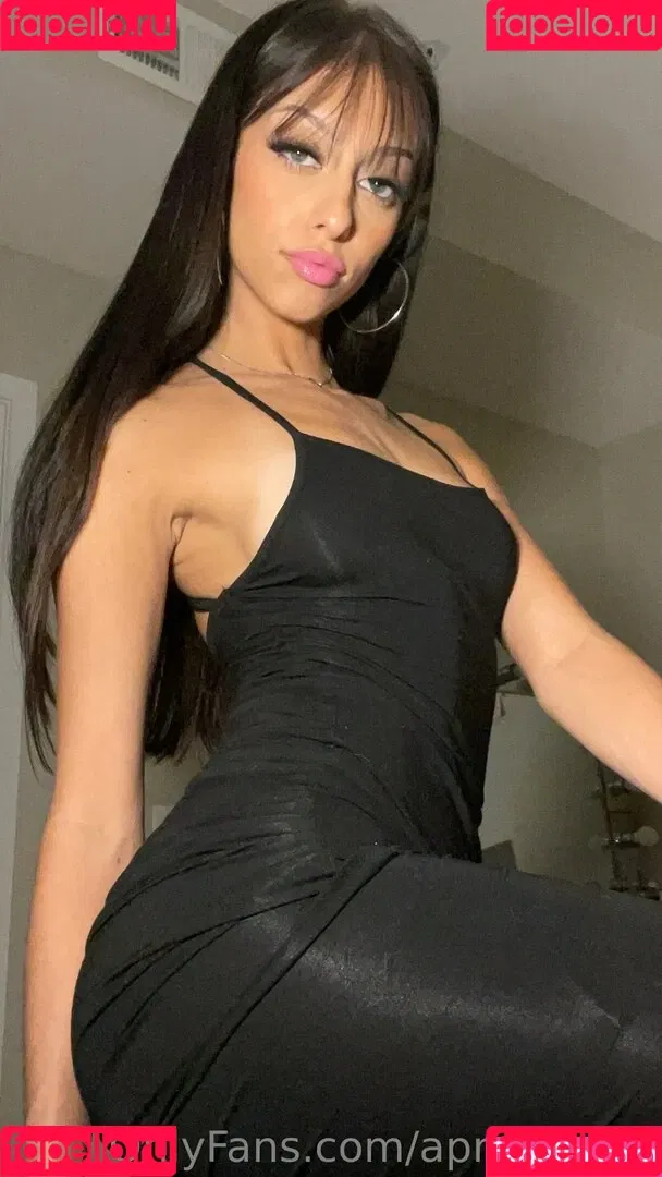 aprilpaigee Onlyfans Photo Gallery 