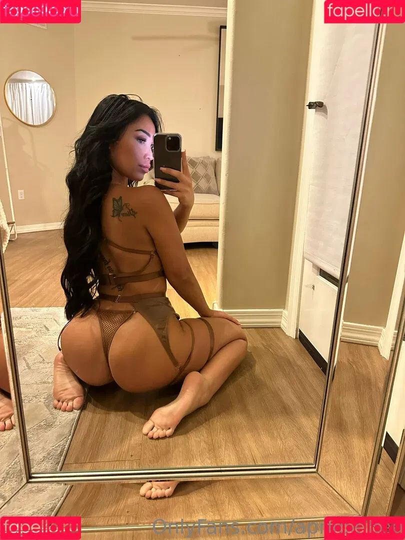 aprilpaigee Onlyfans Photo Gallery 