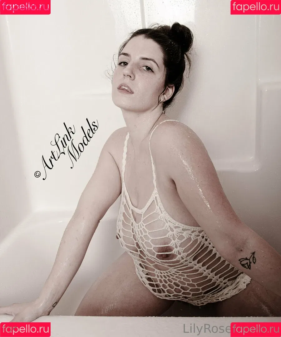 lilyrose71 Onlyfans Photo Gallery 